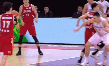 浙江队|双巨21中4仅12分，浙江为何17分大胜北京？五细节揭晓真因