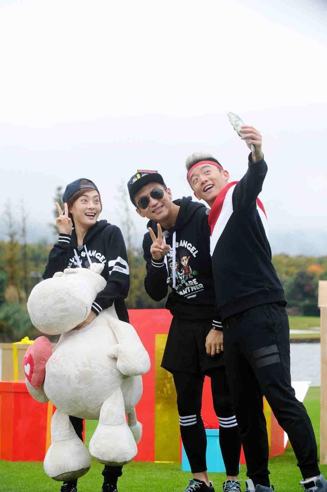 腾讯娱乐讯 上周五晚21:10在浙江卫视播出的《奔跑吧兄弟》第三季第八