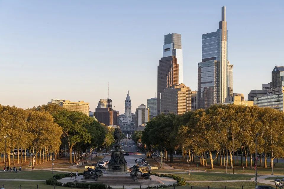 城市环境 建筑所在的拱门街1800号连接着附近的利顿豪斯广场的住宅和