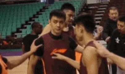 中国男子篮球职业联赛|骂人骂上热搜，却一夜圈粉20万女友粉的他什么来头？