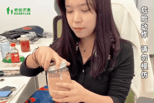 网红|小朋友都在玩的网红玩具“假水”，实测结果惊人，家长不要再给孩子买了！