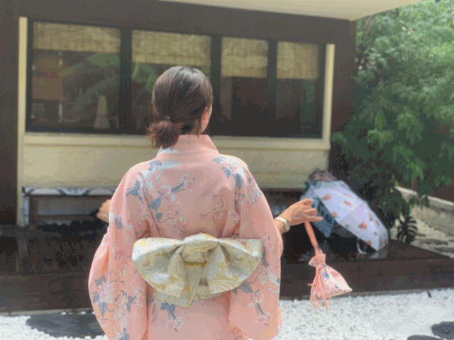 穿上美美的和服私密以及尽善尽美的服务环境舒适,干净卫生但有一个