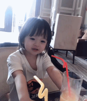 贾晓晨|她女儿真的好漂亮啊！