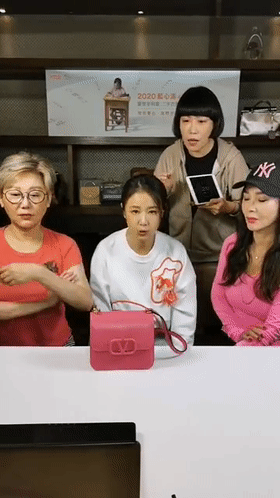 霍建华|霍建华现身陶晶莹生日聚会，笑容灿烂不带老婆，被指没心没肺