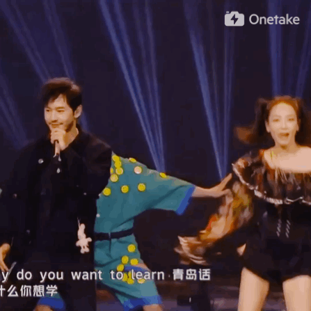 黄晓明|晚会照妖镜：黄晓明暴瘦太憔悴，姚晨粉裙显腰粗，王鸥美瞳忒诡异