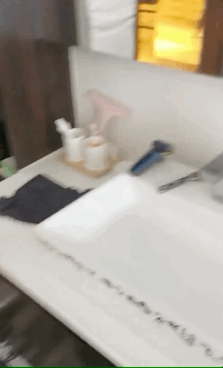 包贝尔|包贝尔晒与饺子万圣妆，同款无脸男造型太醒脑，被调侃大脑门儿费粉