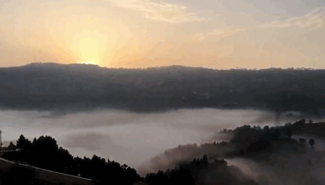 北京|放弃北京百万年薪，她跑到西部山区开家有歌声的店，集一村文艺人