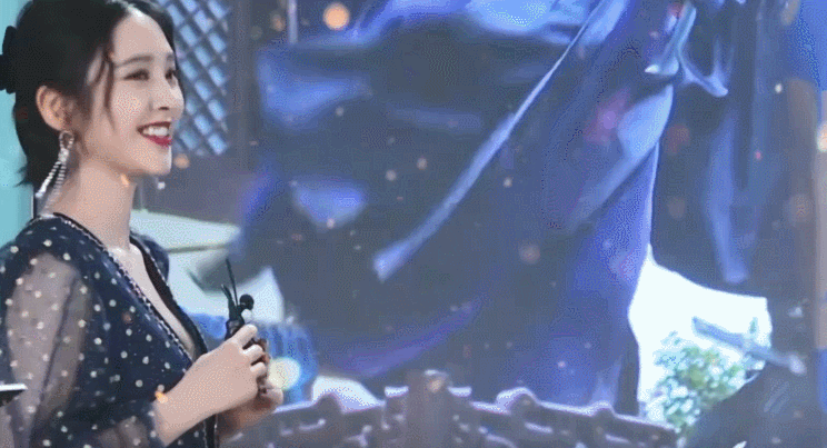 唐艺昕|唐艺昕产后首直播，老公张若昀惊喜出镜，甜蜜对视后一脸甜笑显羞涩