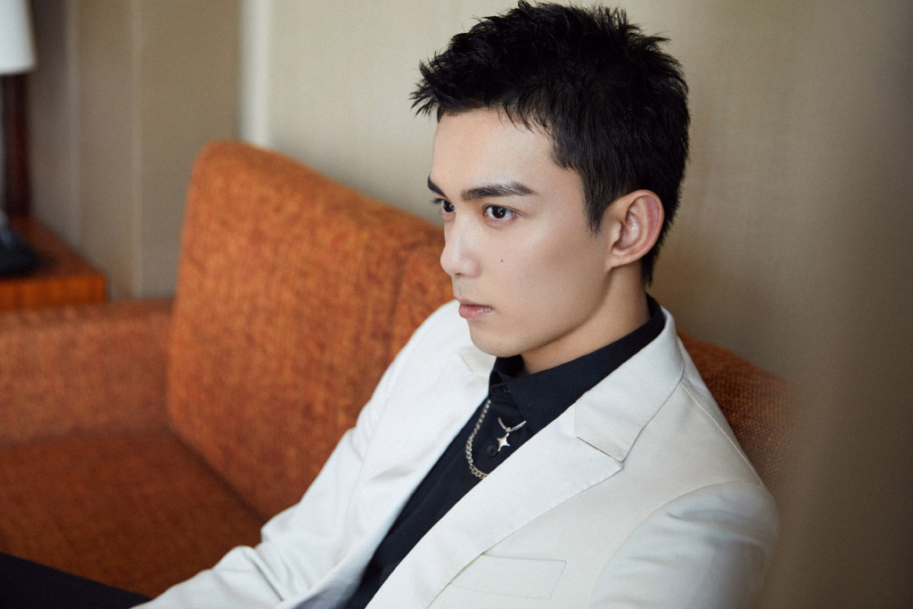 易烊千玺飞升了李易峰转型成功吴磊女朋友宁静张雨绮互怼