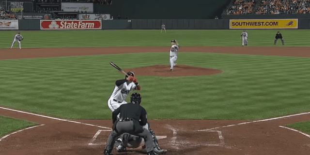 酸辣棒球投手多次触身球引发练习生当场暴走