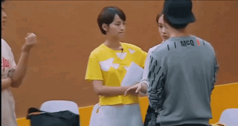 孟子义|被全网黑都没一个人帮孟子义说话？还不是因为以前作的妖