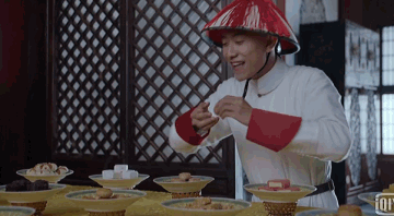 鹿鼎记|新《鹿鼎记》双儿上线，身材高大比张一山还壮，却不是最差的一版