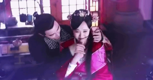 唐嫣|唐嫣cue罗晋为“家属”，吃饭时视频被老公调侃是吃播，满脸幸福