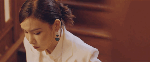 曹译文|这次她算是犯众怒了……