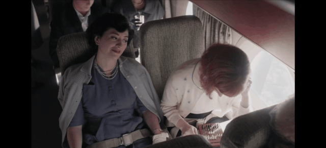 《后翼弃兵》,抛弃感情幻想的女孩活得有多爽