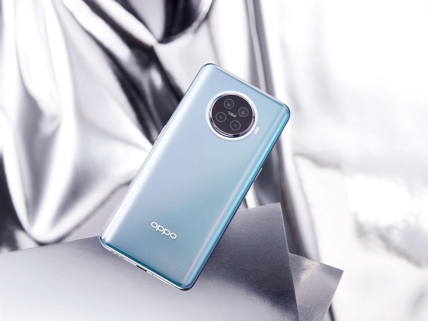 骁龙865 12gb已降1200,并拥有三大亮点:快充,屏幕,轻薄