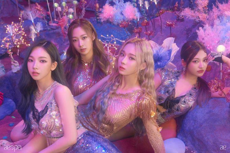Sm出品必屬精品 大勢新人aespa 出道曲連續三週上榜公告榜 互動頭條