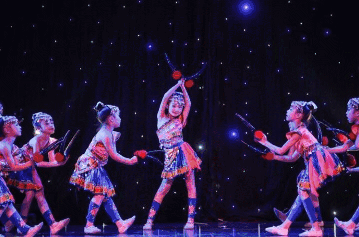 舞蹈,戏剧,小品,朗诵,快板,相声……在这里可以负责任地告诉你……"