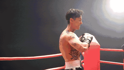 跑步5年1个月练出腹肌胡歌放弃比坚持难