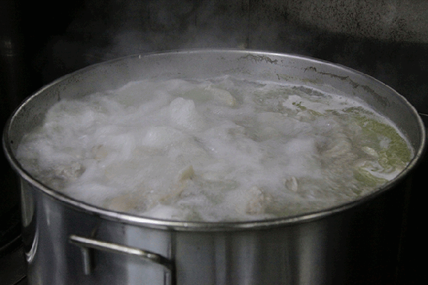 一位日本爷爷花30年遍尝中国3000碗面,他称荆州早堂面是……_腾讯新闻