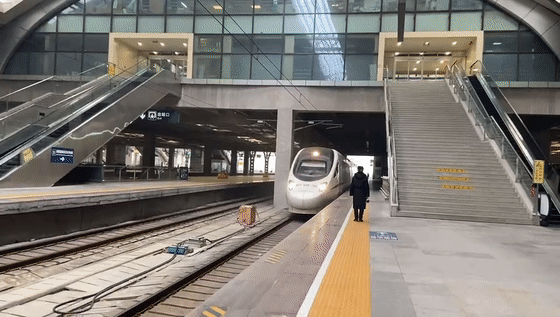 今天(26日)武仙城际正式开通运营这是湖北省第五条城际铁路是湖北今年