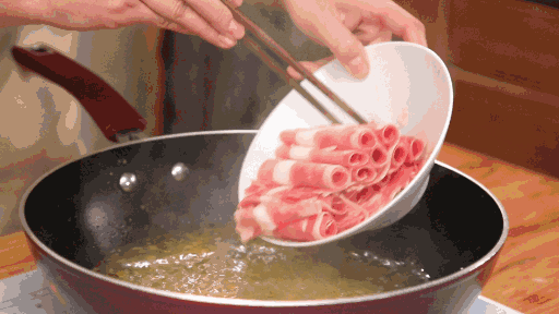 你们最爱的酸汤肥牛来啦～鲜酸开胃!好吃到停不下来_腾讯新闻