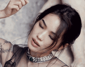 洗尽铅华的美,舒淇:熟女与侠女的合集