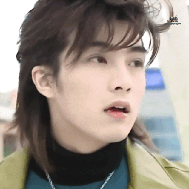 哪怕电视剧已经播出来了将近13年,服道化也看起来有些过时,但嗑颜bot