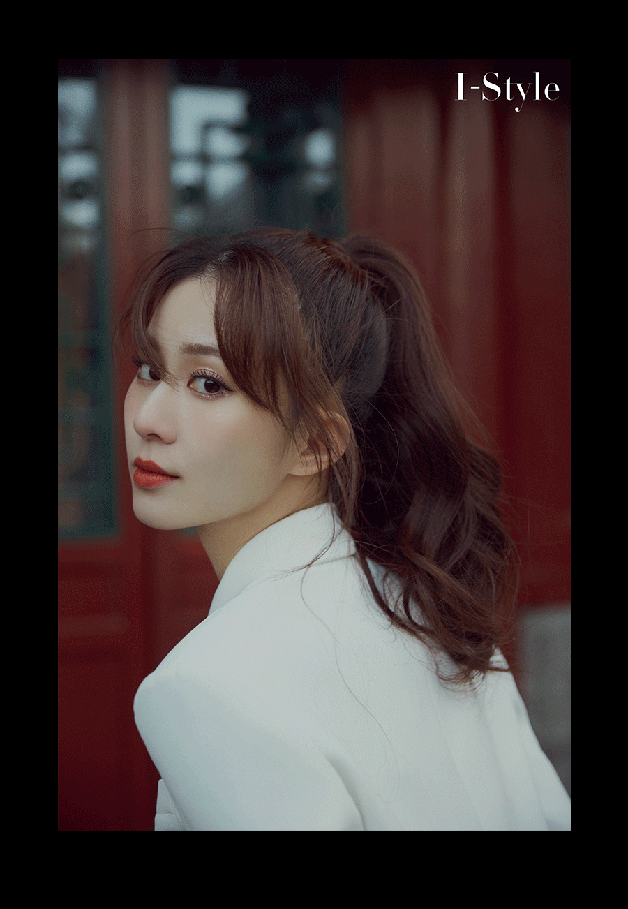 新鹿鼎记关芯钟丽丽因戏结缘演绎时髦姐妹花