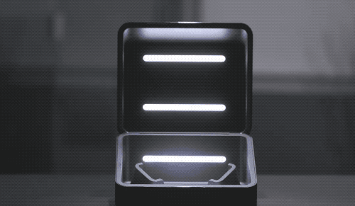 雷蛇推出N95透明智能口罩 带上忽灵忽灵的