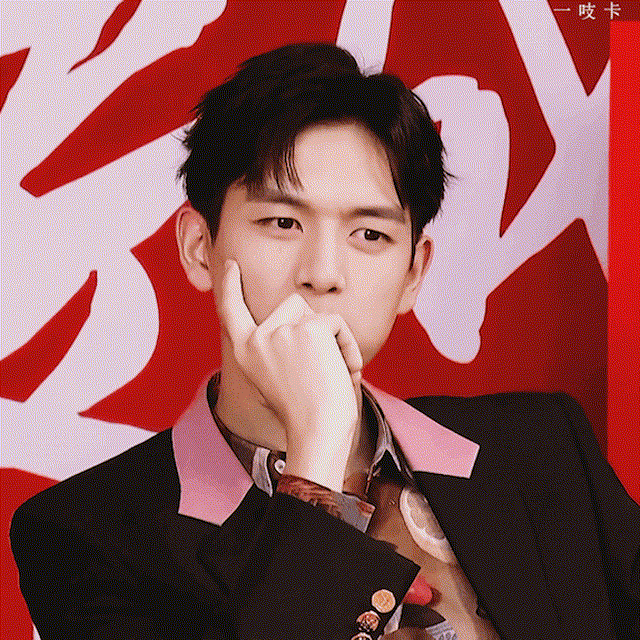 我佩服李现敢在巅峰期玩消失_腾讯新闻