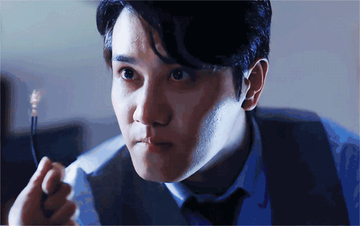 投胎式选角,抠书式演技的彭冠英为什么还没爆红?_腾讯新闻