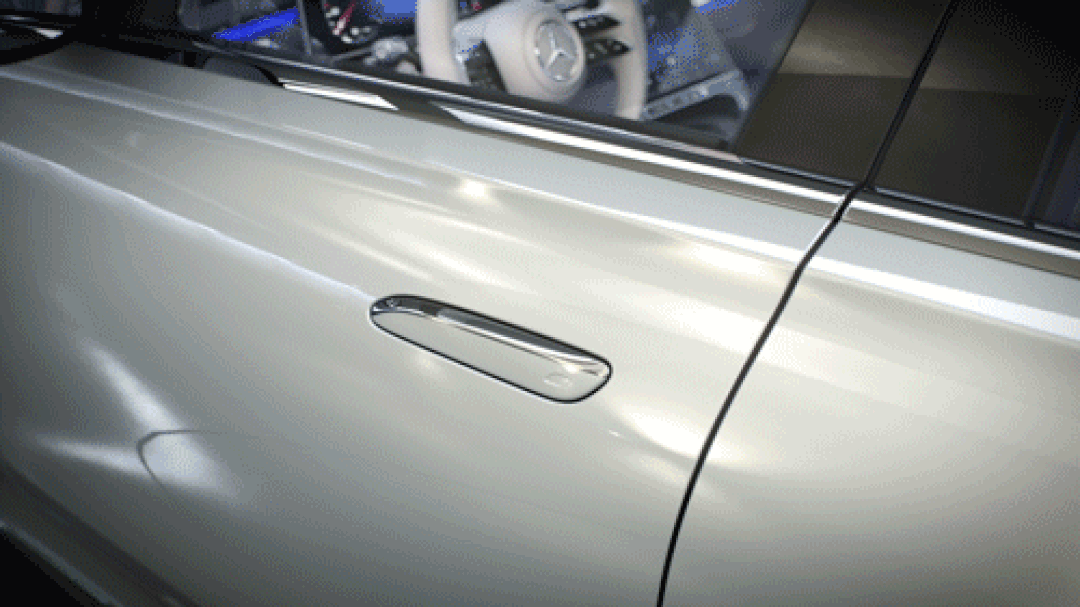 而隐藏式车门把手首次配备在s级轿车上,使其风阻系数降低至0.