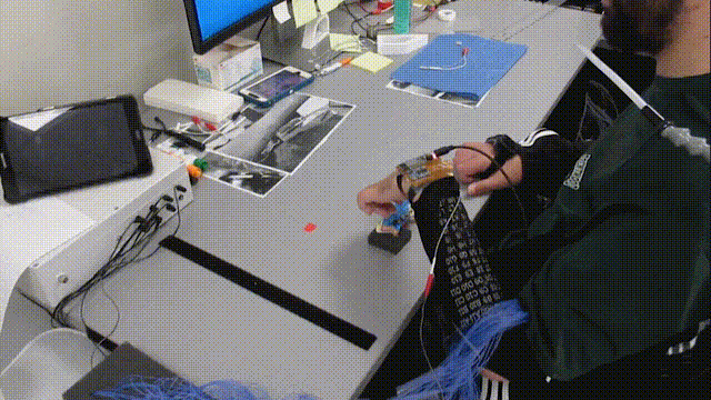 神经系统|硬核！科学家打造全套人工神经系统，让瘫痪病人重新控制身体