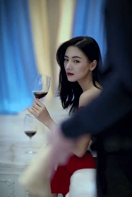 抖音最火美女动态锁屏壁纸的简单介绍