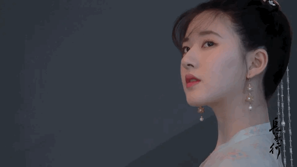 且试天下开机男主杨洋缺席女主赵露思资源飞升太快