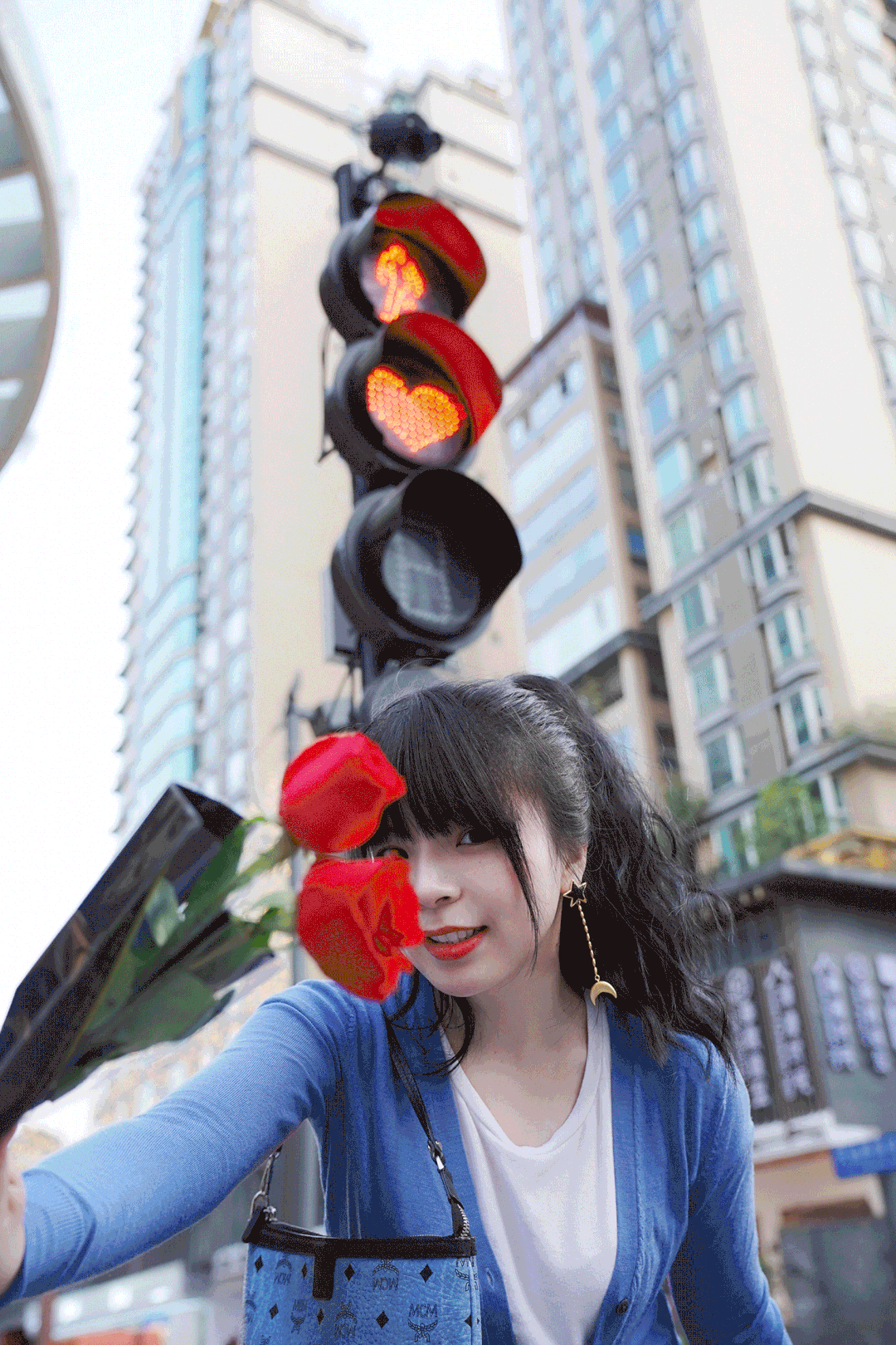 其中包括凤凰传奇周艳泓黑龙乌兰托娅西单女孩东方传奇欢子姜鹏饶天亮