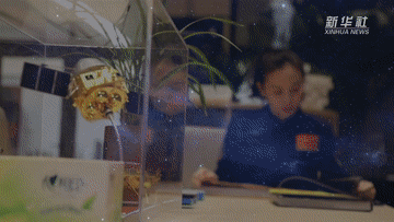 宇航员|昨儿说好的“贺岁档”正片，来了！