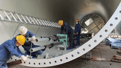 焊接|杵着还迎风不倒，风电塔筒是怎么长高的？