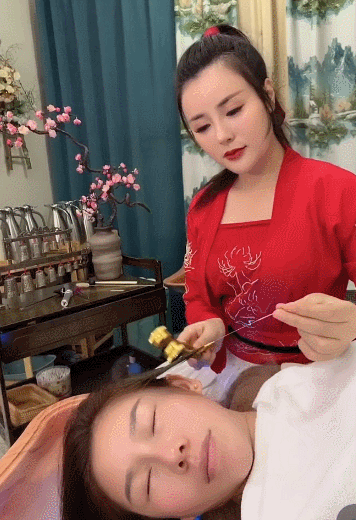 同样是音叉,男孩教会你物理,女孩却教会你爱与成长.