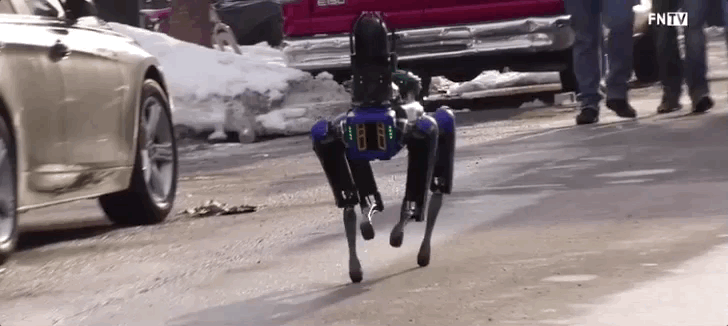 波士顿动力|黑镜狗再现！波士顿动力“大黄狗”上岗SpaceX，勘察火箭爆炸现场