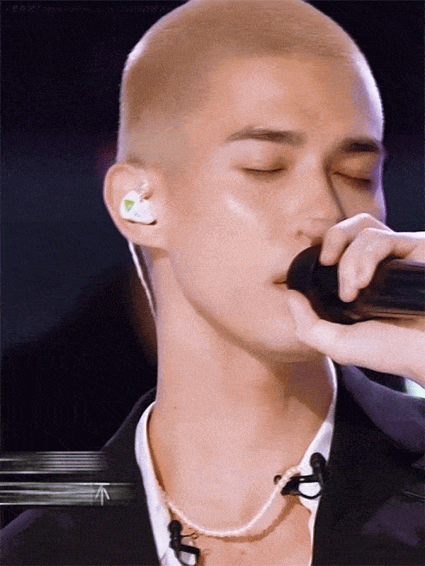 《创4》最新排名已出,前十海外选手占一半,看米卡排名时我楞了