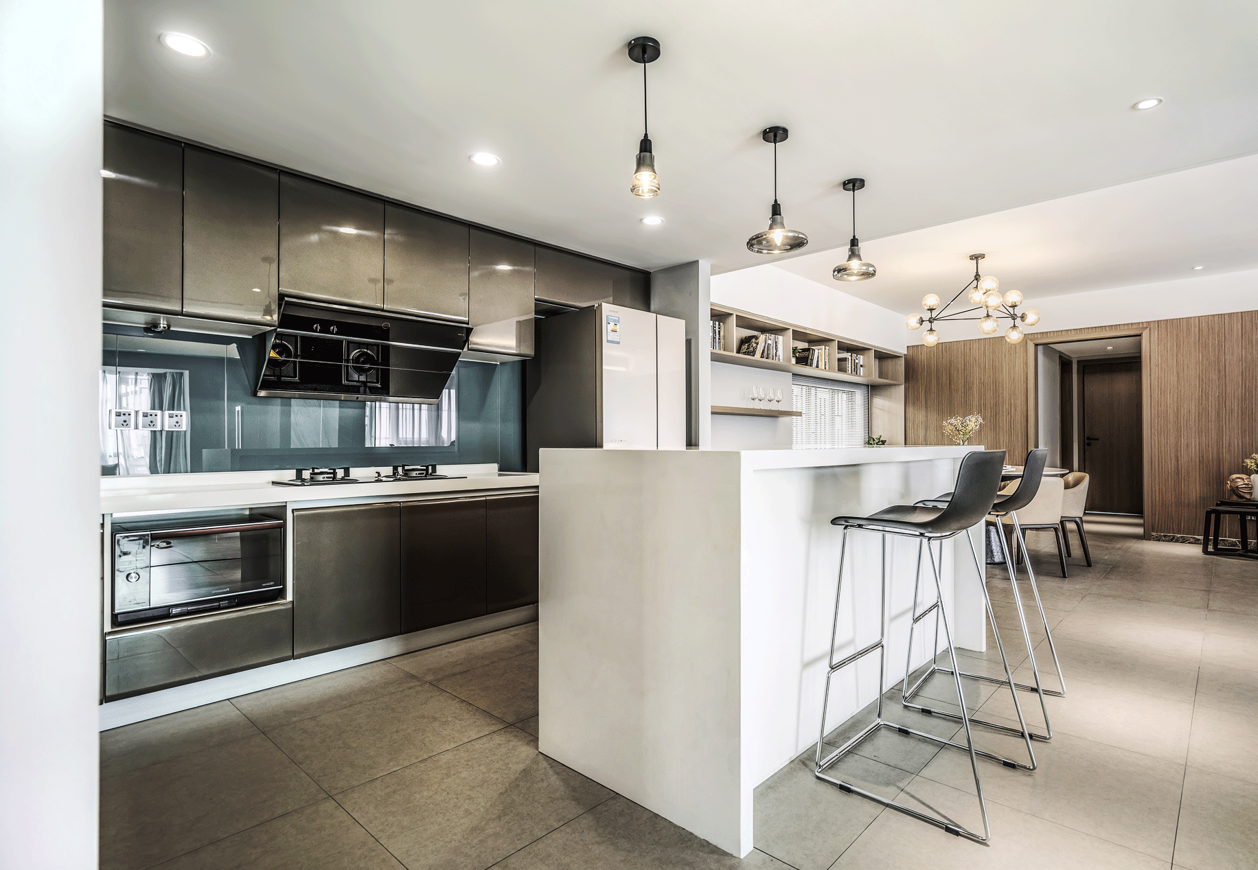 开放式厨房优缺点分析及解决方案