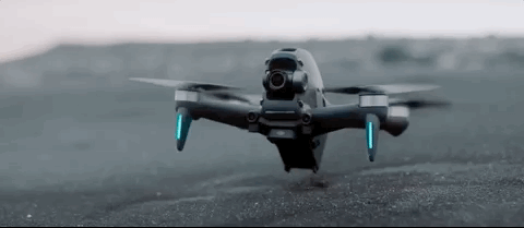 大疆|大疆最新无人机支持第一人称视角极速拍摄，网友：让人直接起飞