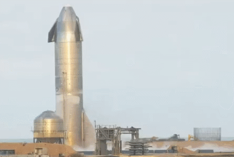 太空探索技术公司|马斯克星舰飞船“第三炸”上演，成功升空又成功着陆，为何又炸了