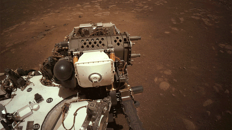 毅力号|NASA“毅力号”首次启动并在火星表面留下足迹