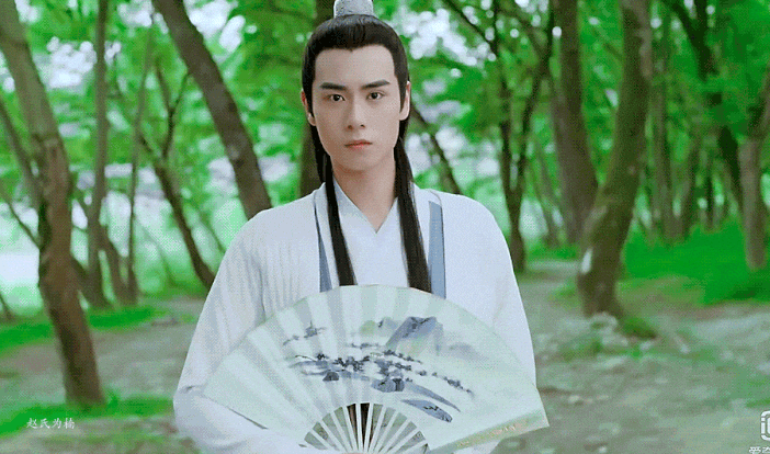 龚俊的温客行罗云熙的上官透肖战的北堂墨染你最喜欢看谁耍扇子