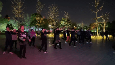 去『盘门』跳一次广场舞就知道了!