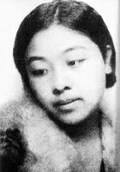 著名作家丁玲:丢下丈夫追情人到上海,曾与丈夫和情人一起同住