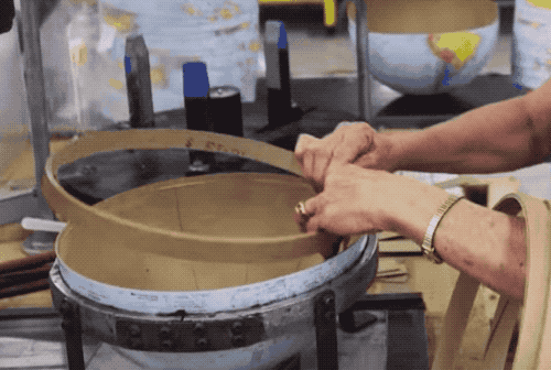 地球仪|机器压成的地球仪，纸张怎么完美贴合成曲面？